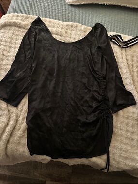 SNDYS Black Womens Scoop Neck Ruched Side satin dress